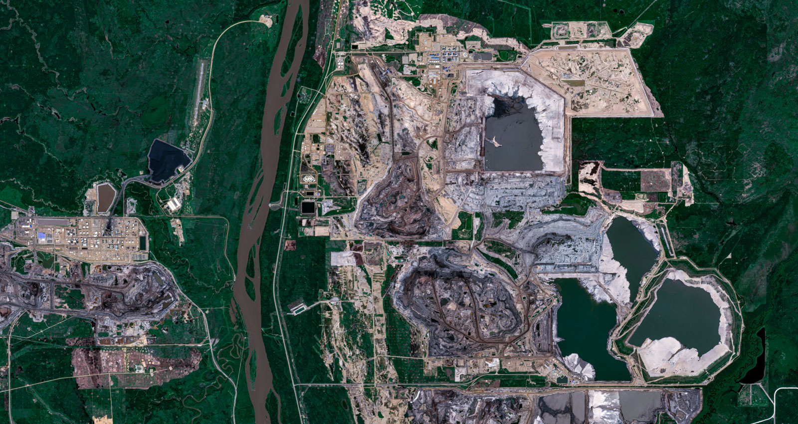 Canadian oil sand production facility from space. Contains modified Copernicus Sentinel data 2020