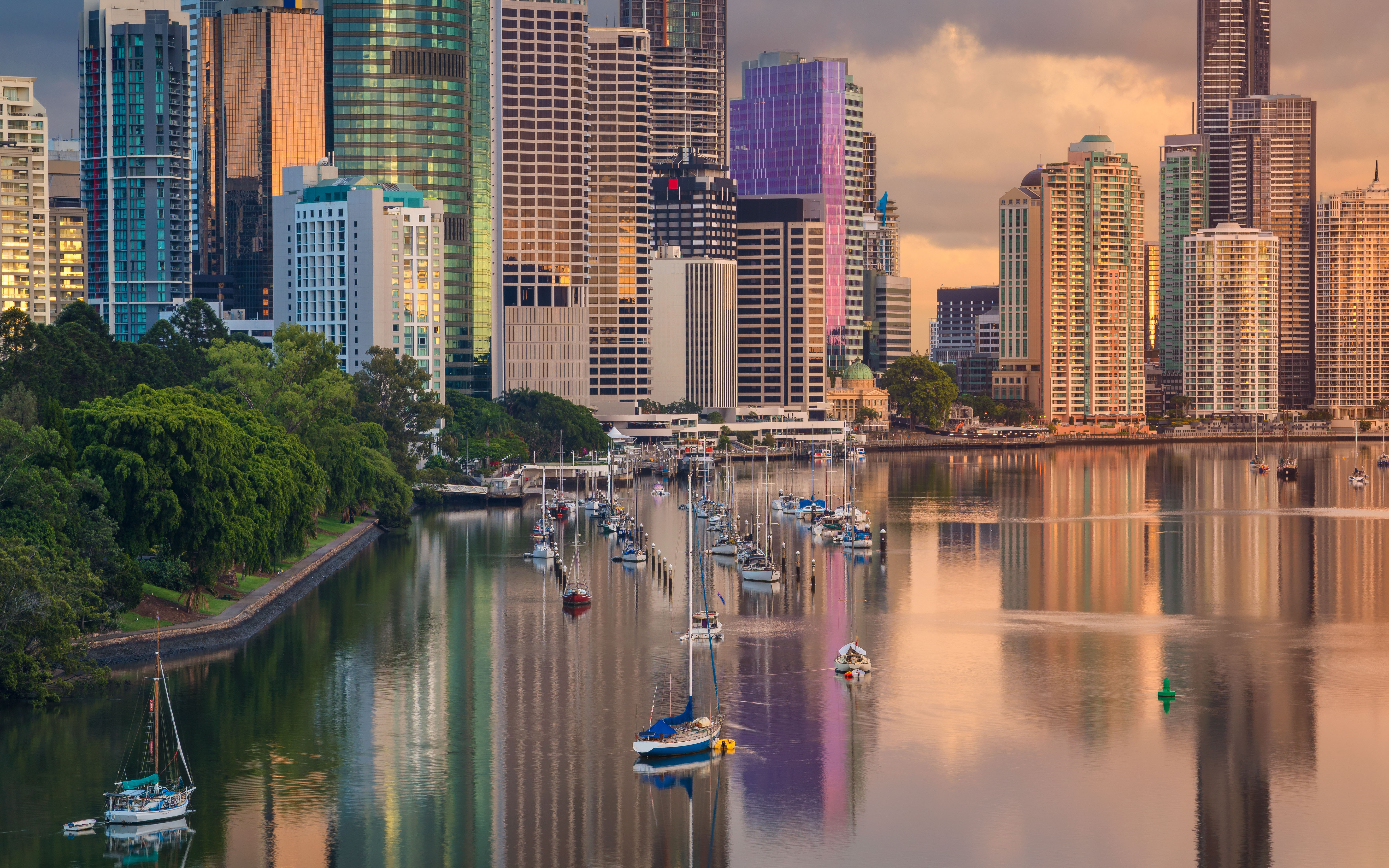 Photo of Brisbane riverside city