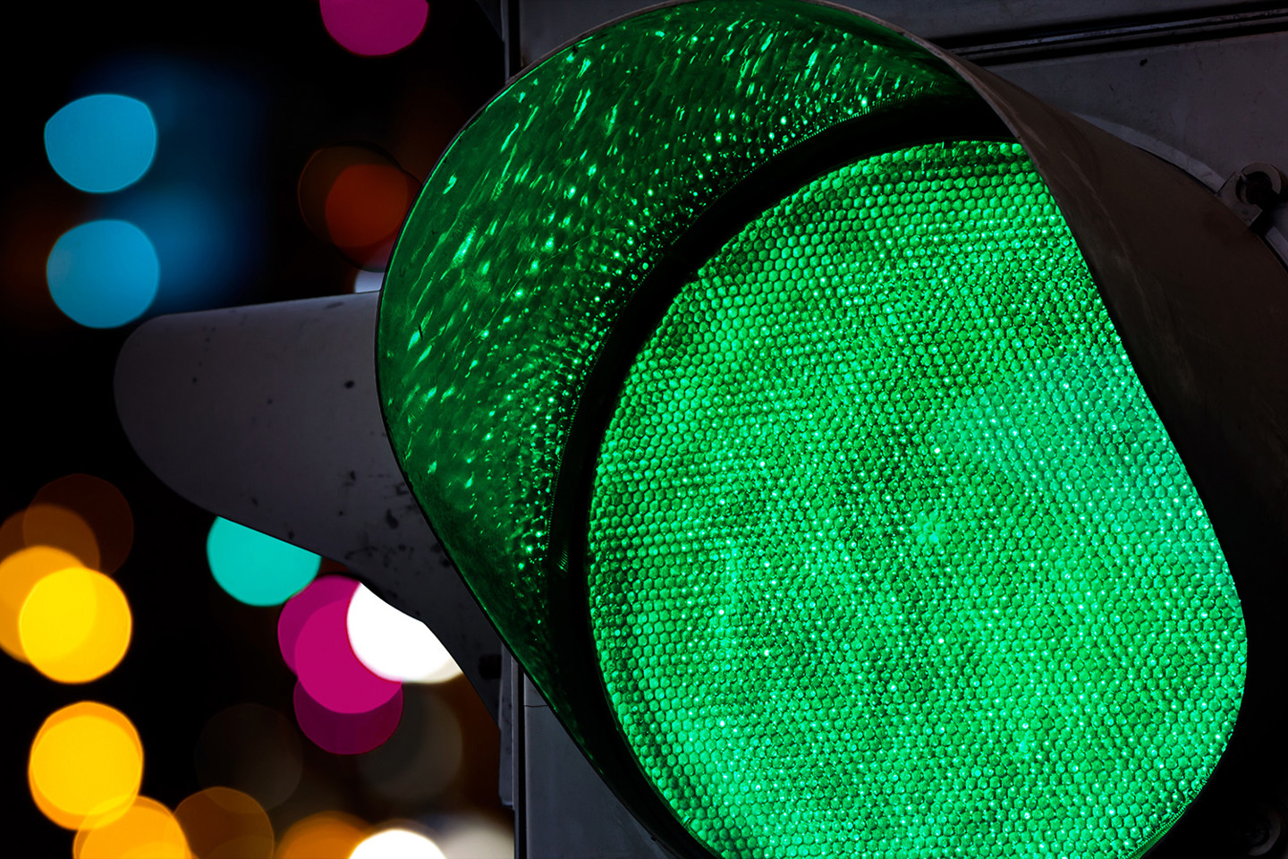 Green traffic light representing fast tracked infrastructure