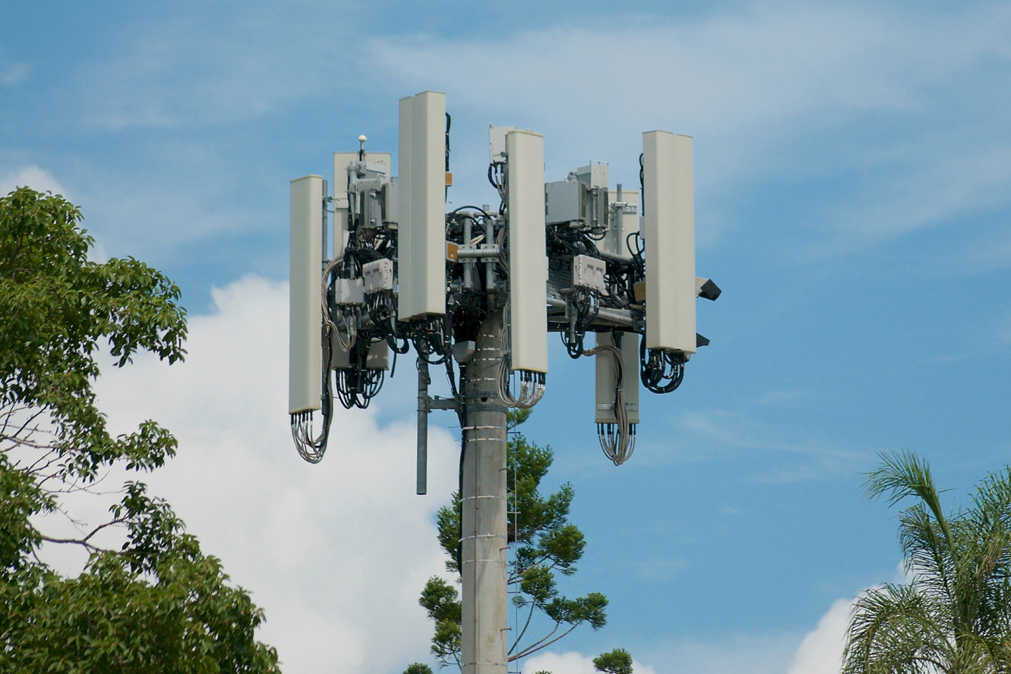 Phone-tower-infrastructure.jpg