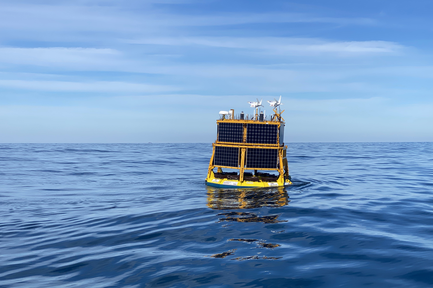 RPS Floating LiDAR out in the ocean